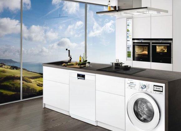 Siemens iQ300 WT45H200GB 8Kg Heat Pump Condenser Tumble Dryer
