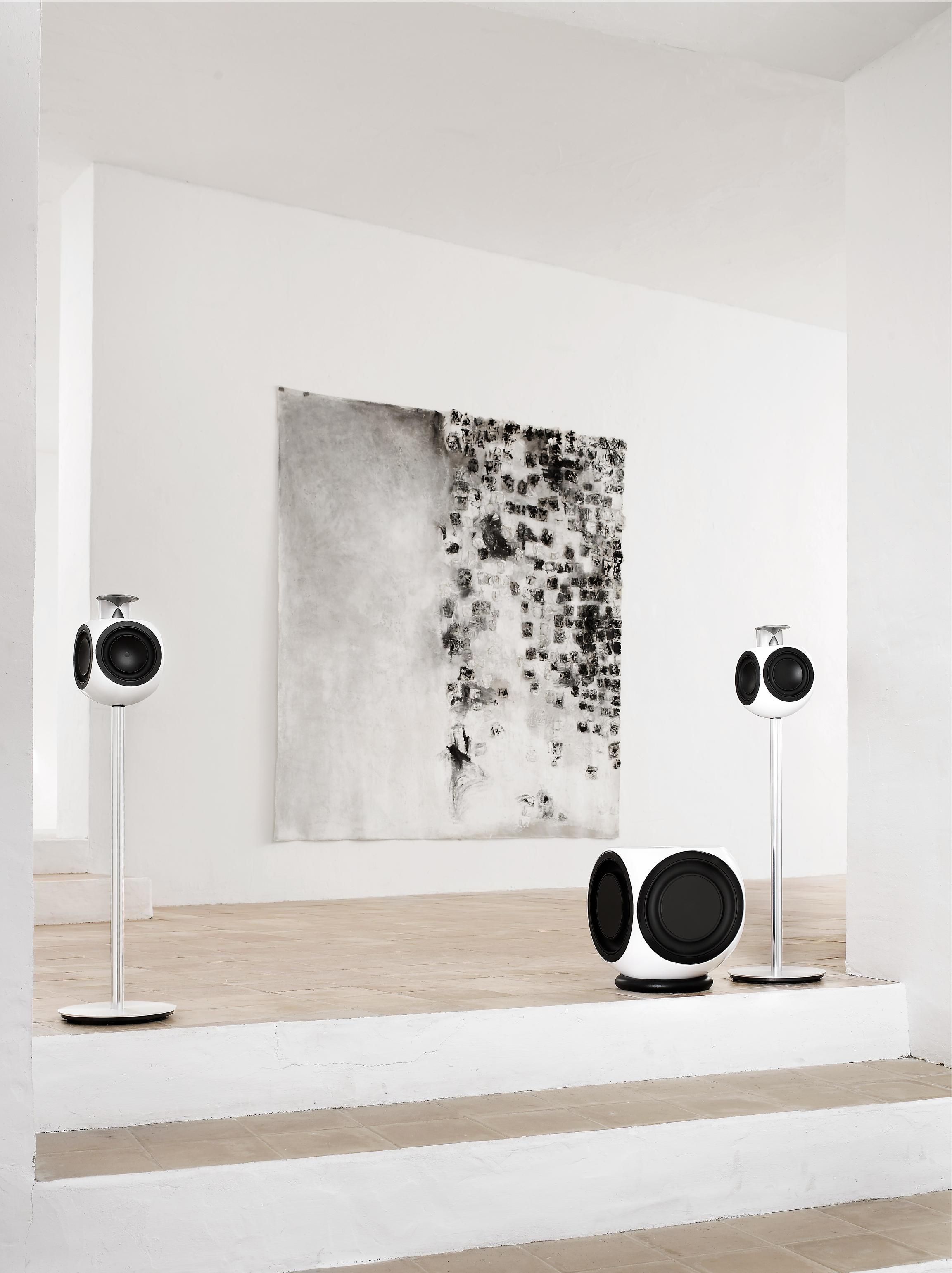 Bang & Olufsen BeoLab 3 Active Loudspeakers Pair - White