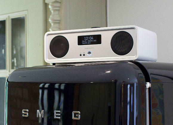 Ruark Audio R2 Mk3 DAB, WiFi, Bluetooth Music System in Rich Walnut