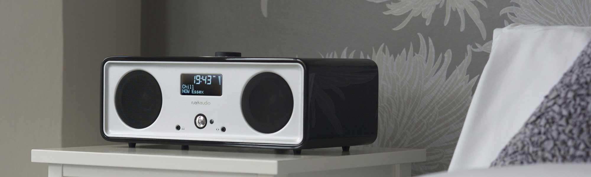 Ruark Audio R2i DAB, iPhone / iPad Music System in Black