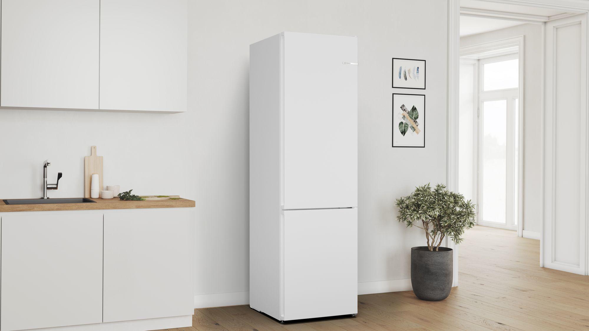 Bosch Serie 4 KGN392WDFG 60cm 363 Litre Frost Free Fridge Freezer | White