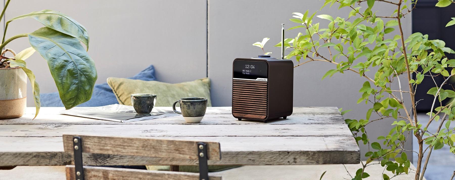 Ruark Audio R1 Mk4 Deluxe Table Top Radio | Espresso