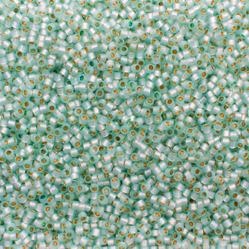 Toho Treasure Size 11 5g - PF Silver Milky Lt Aqua
