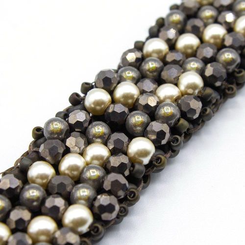 Aurelia Bracelet dove shadow bracelet making kit — DIY set with beads and instructions for creating handmade jewelry