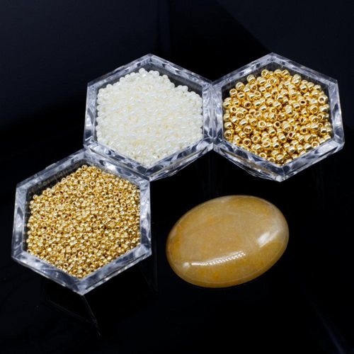 BC 2023 WK 1: Gemstone Cabochon Pendant Yellow Jade 40mm for jewellery making