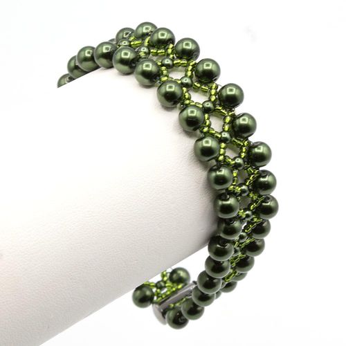 Serenity Bracelet army green bracelet making kit — DIY set with beads and instructions for creating handmade jewelry