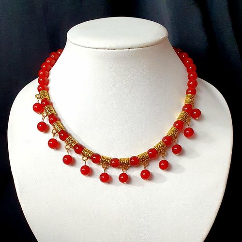 Gemstone Hanger Necklace red agate necklace making kit — DIY set with beads and instructions for creating handmade jewelry