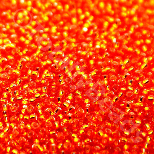 Toho Size 15 Seed Beads 10g - Silver Lined Lt Siam Ruby