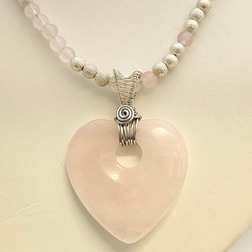 Harper Gemstone Heart Necklace rose quartz necklace making kit — DIY set with beads and instructions for creating handmade jewelry
