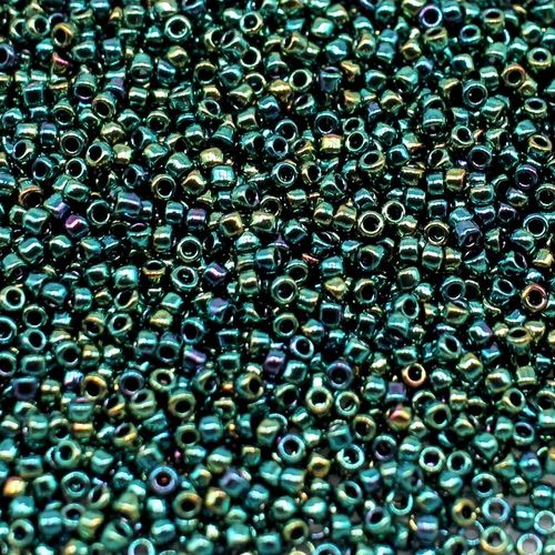 Toho Size 15 Seed Beads 5g Met. June Bug 3mm for jewellery making