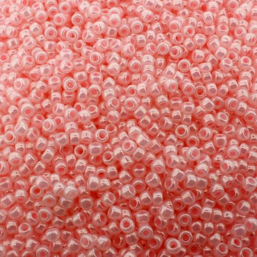 Toho Size 8 Seed Beads 10g Ceylon Innocent Pink 2mm for jewellery making