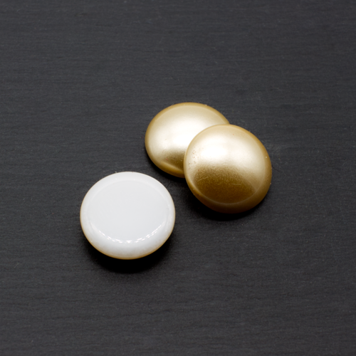 Par Puca Cabochon - 14mm - Cream Pearl