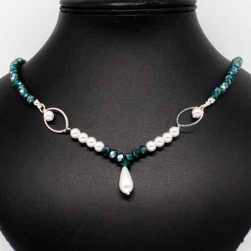 Jennifer Crystal Pearl Necklace teal necklace making kit — DIY set with beads and instructions for creating handmade jewelry