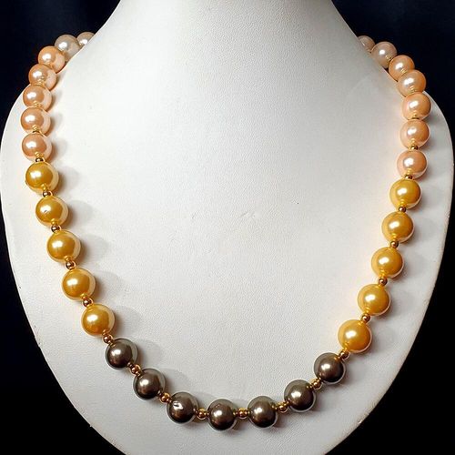 Petra Ombre Shell Pearl Necklace necklace making kit — DIY set with beads and instructions for creating handmade jewelry