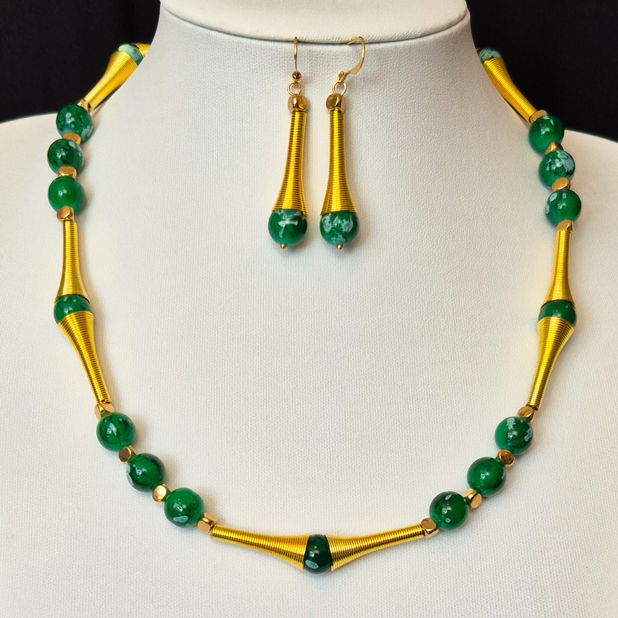 Agetta Cone Necklace Earrings emerald green necklace making kit — DIY set with beads and instructions for creating handmade jewelry