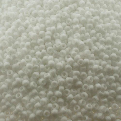 Toho Size 8 Seed Beads 10g Opaque White 2mm for jewellery making