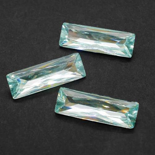 21mm resin Rivoli stone light aqua — faceted round crystal-style cabochon ideal for jewelry making, settings, and crafts