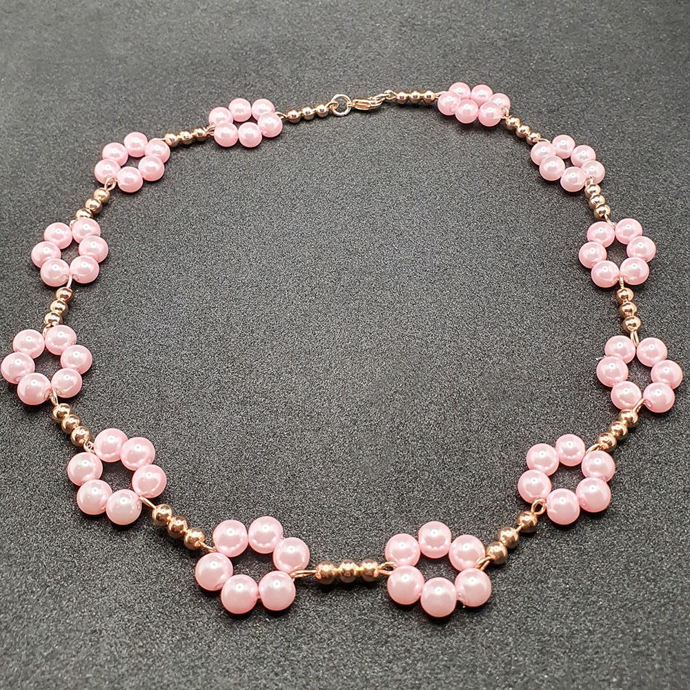 Daisy Chain Necklace flamingo necklace making kit — DIY set with beads and instructions for creating handmade jewelry