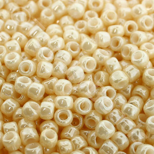 Toho Size 6 Seed Beads 10g - Opq Luster Light Beige