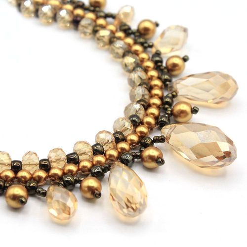 Daphne Crystal Necklace golden sheen necklace making kit — DIY set with beads and instructions for creating handmade jewelry