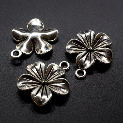 Antique Silver Metal Charm 5 Petal Flower 20mm 8pcs for jewellery making