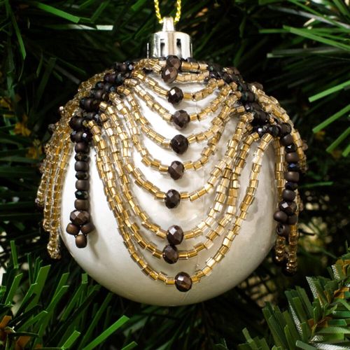Lillian Bauble Zoom 28/3 black diamond jewelry making kit — DIY set with beads and instructions for creating handmade jewelry