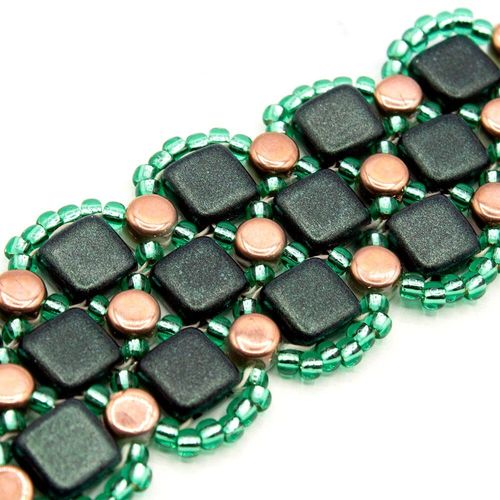 Kali Bracelet forrest green bracelet making kit — DIY set with beads and instructions for creating handmade jewelry