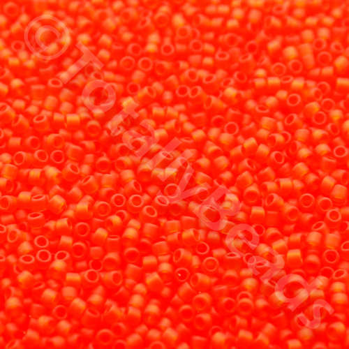 Toho Size 15 Seed Beads 10g - Trans Frost Lt Siam Ruby