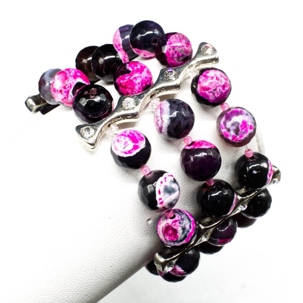 Maya Fire Agate Bracelet fuchsia black bracelet making kit — DIY set with beads and instructions for creating handmade jewelry
