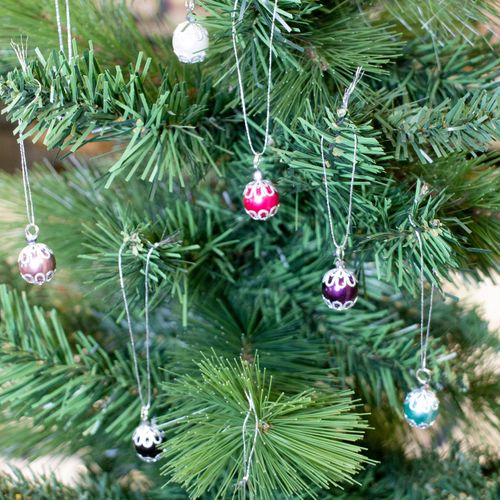Festive Mini Bauble Decorations 50pcs silver mix jewelry making kit — DIY set with beads and instructions for creating handmade jewelry