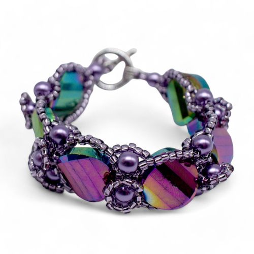 Curve Crystal Disc Bracelet Makes 3 purple bracelet making kit — DIY set with beads and instructions for creating handmade jewelry