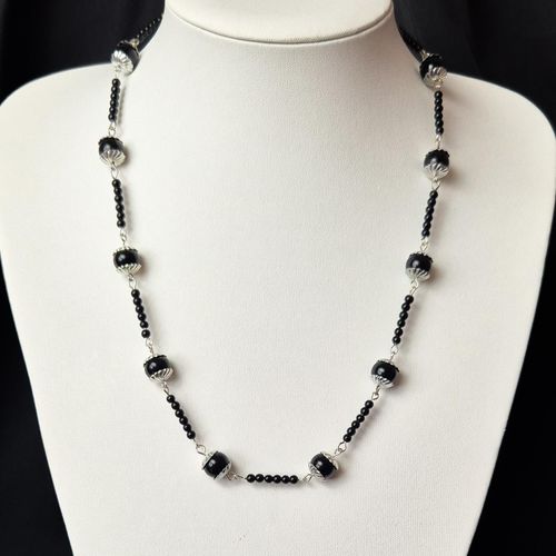 Penelopy Pearl Necklaces Makes 3 black necklace making kit — DIY set with beads and instructions for creating handmade jewelry