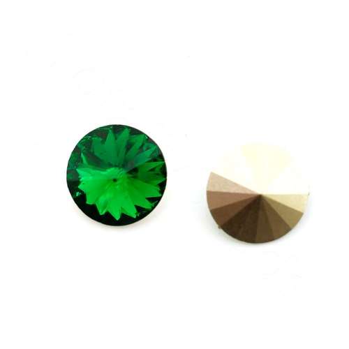 18mm resin Rivoli stone green — faceted round crystal-style cabochon ideal for jewelry making, settings, and crafts
