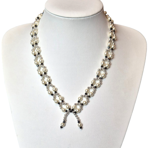 Bow Pearl Necklace Buttermilk for jewellery making
