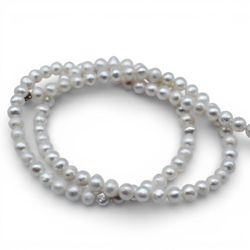 Freshwater Pearls 4 5mm Round White 14" String for jewellery making