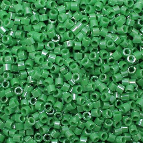 Toho Treasure Size 11 5g - Shamrock Luster