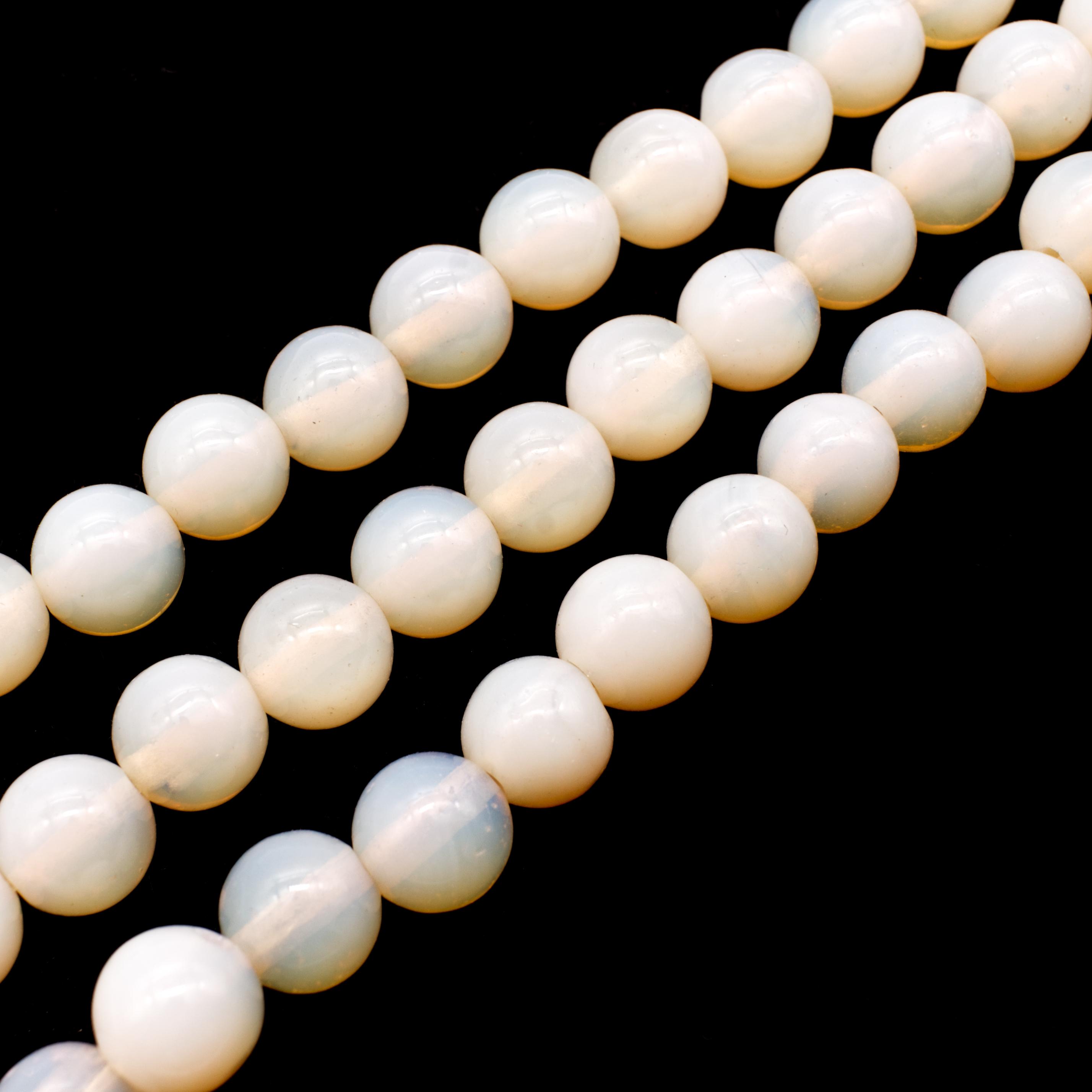Opal Light Opaque Cream Round - 8mm