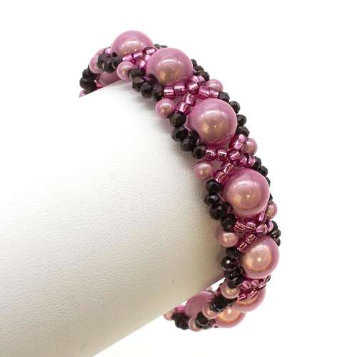 Lucy Miracle Bracelet pink bracelet making kit — DIY set with beads and instructions for creating handmade jewelry