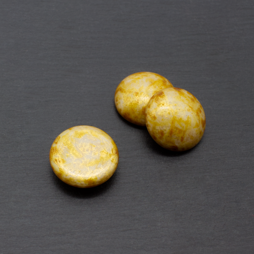 Par Puca Cabochon - 14mm - Opaque Beige Spotted
