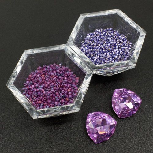 BC WK23 Peyote Triangle Pendant Lilac for jewellery making
