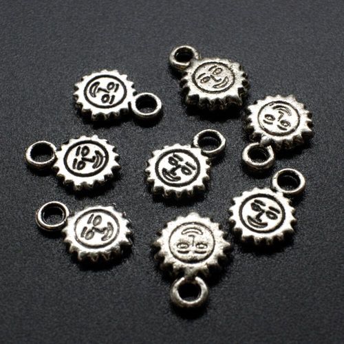 Antique Silver Metal Charm Sunshine Disc 8mm 20pcs for jewellery making
