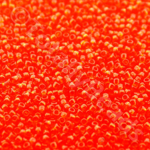 Toho Size 15 Seed Beads 10g - Transparent Lt Siam Ruby