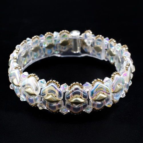 Vee Bead Bracelet crystal cloud dream bracelet making kit — DIY set with beads and instructions for creating handmade jewelry