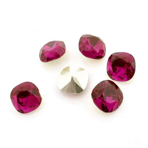 10mm resin Rivoli stone fuschia 1pc — faceted round crystal-style cabochon ideal for jewelry making, settings, and crafts