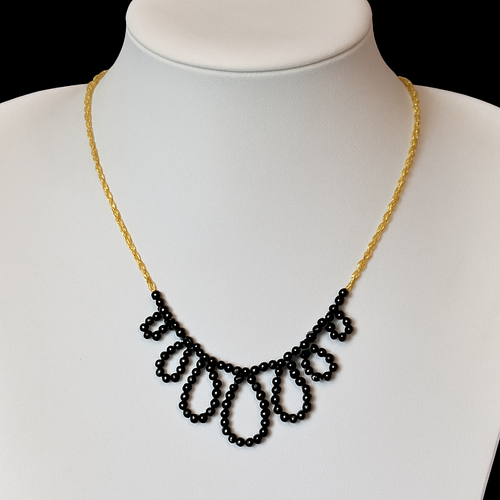 Samara Pearl Necklace Black for jewellery making