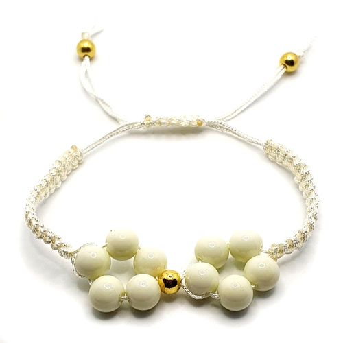 Macrame Flower Bracelet white bracelet making kit — DIY set with beads and instructions for creating handmade jewelry