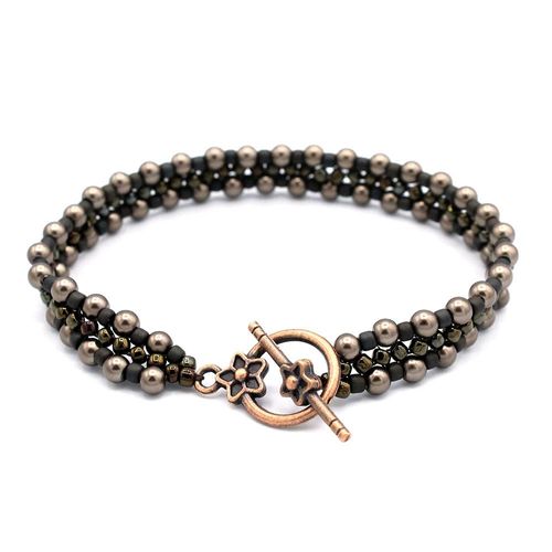 Mia Pearl Bracelet Makes 5 autumn bracelet making kit — DIY set with beads and instructions for creating handmade jewelry