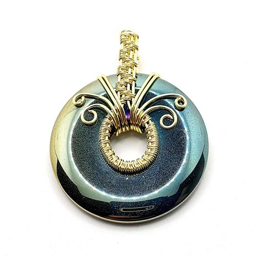 Nova Pendant Kit green gold jewelry making kit — DIY set with beads and instructions for creating handmade jewelry