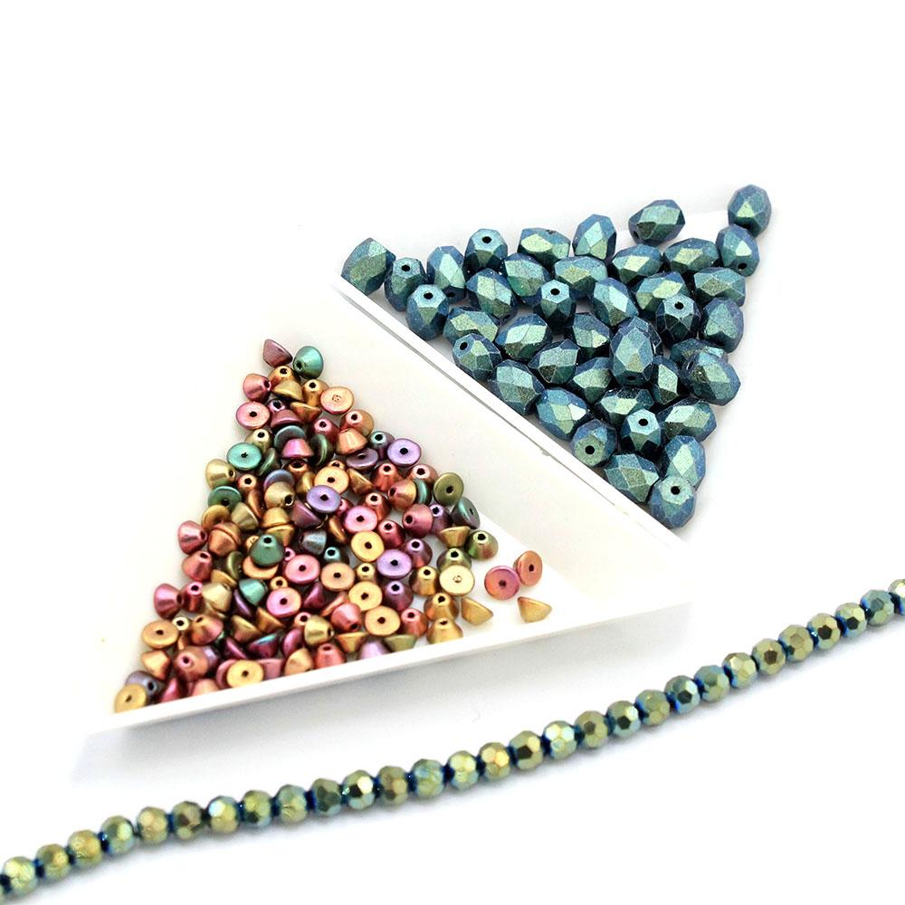 Baros Par Puca Bracelet green gold iris bracelet making kit — DIY set with beads and instructions for creating handmade jewelry
