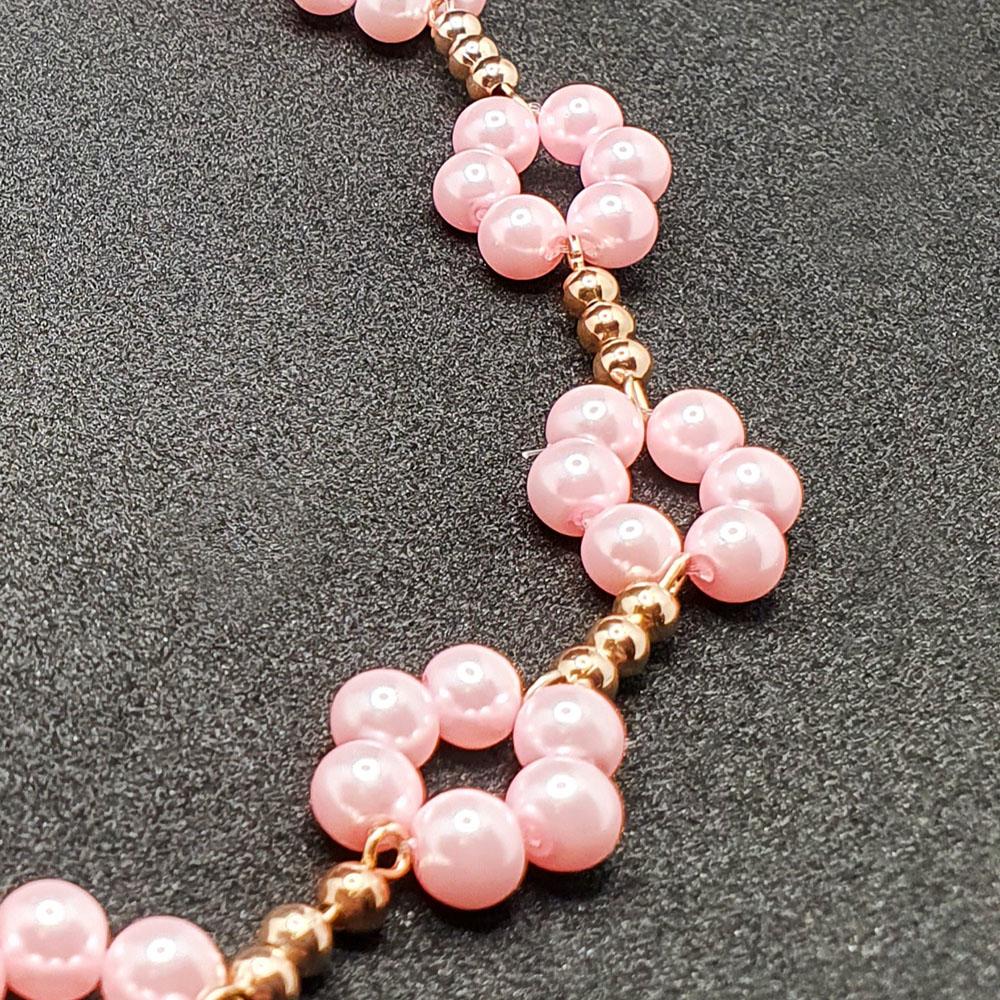 Daisy Chain Necklace flamingo necklace making kit — DIY set with beads and instructions for creating handmade jewelry